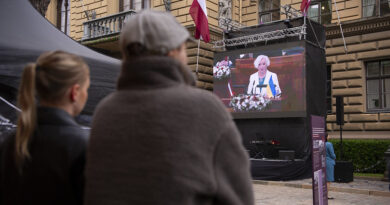 Daiga Mieriņa: mums jāpaliek uzticīgiem savām pamatvērtībām – valodai, zemei, valstij un brīvībai Daiga Mieriņa: mums jāpaliek uzticīgiem savām pamatvērtībām – valodai, zemei, valstij un brīvībai