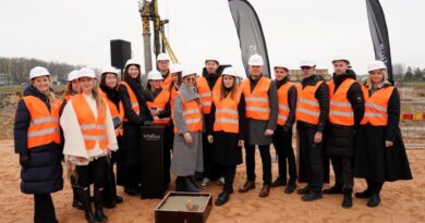 Latvijā būvē jaunu kosmētikas ražotni – Kinetics iemūrē simbolisku laika kapsulu