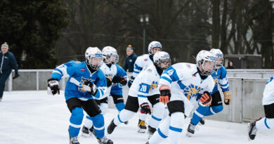 Rīdzinieki slidošanas priekus var baudīt publiskajā slidotavā Esplanādē
